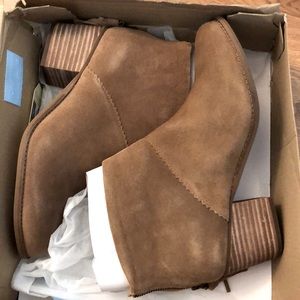 TOMS Leila Toffee Suede Ankle Boots (New)